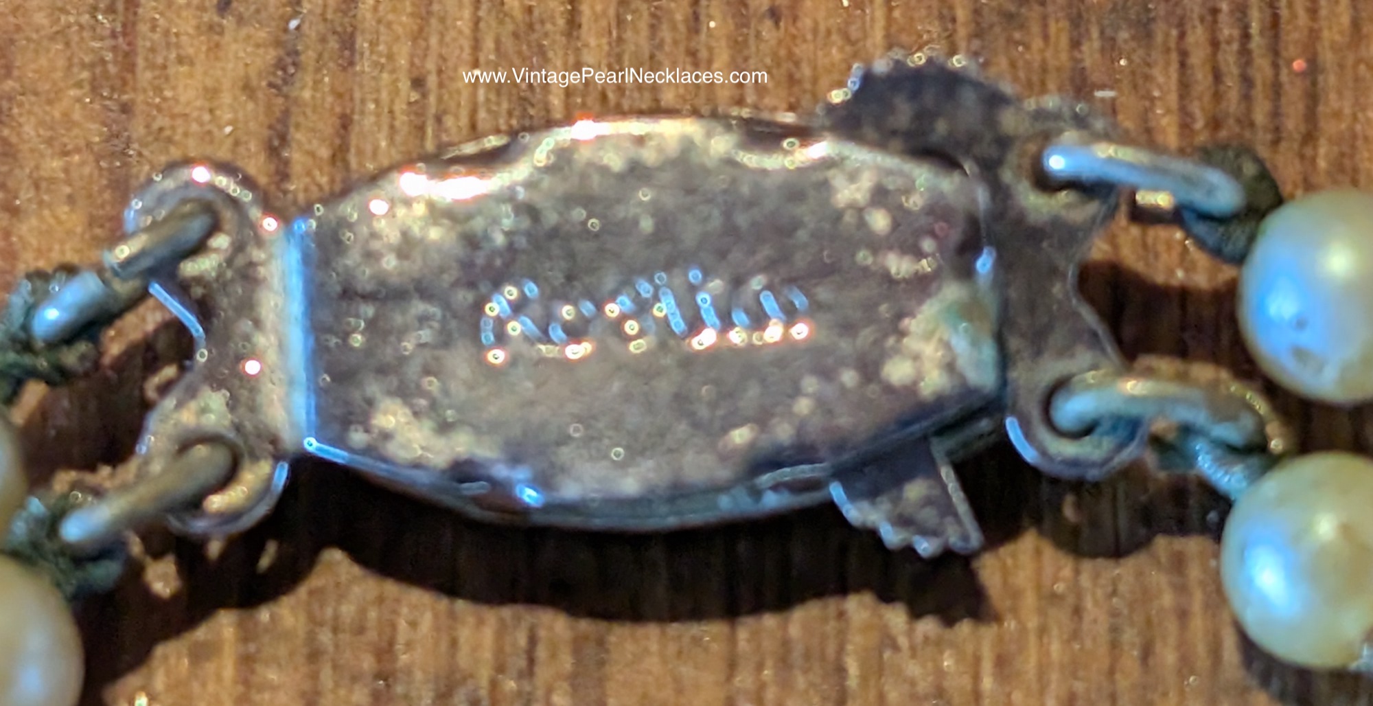 necklace clasp reverse