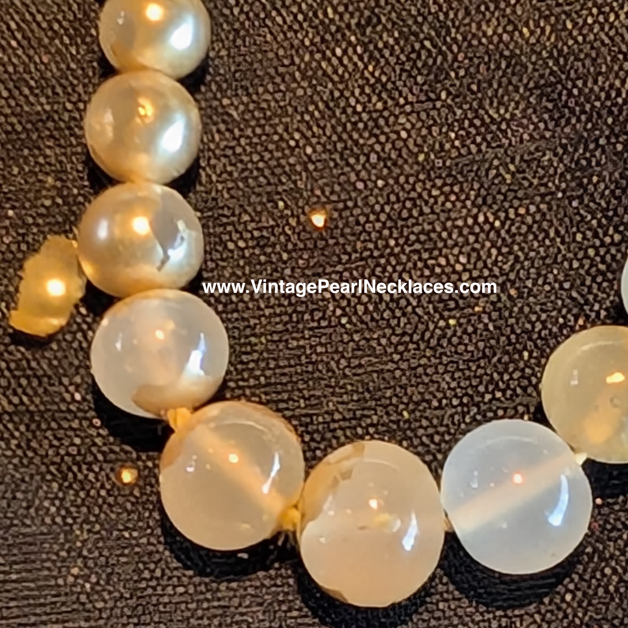 Simulated pearl 8 falling apart